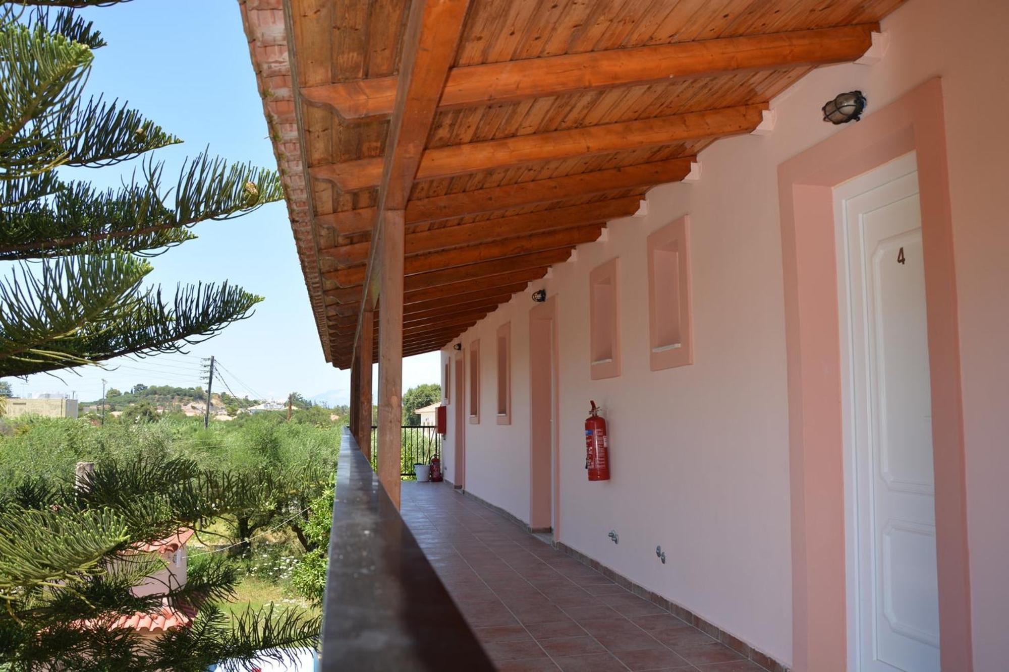 Red Rose Garden Apartment Tsilivi  Exterior photo