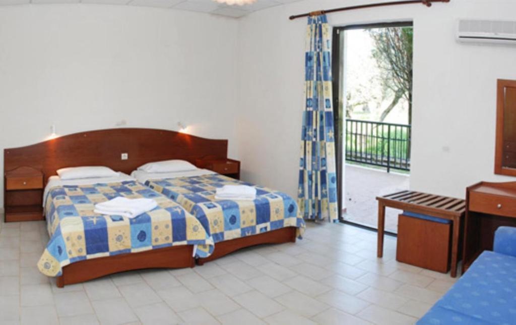 Red Rose Garden Apartment Tsilivi  Room photo