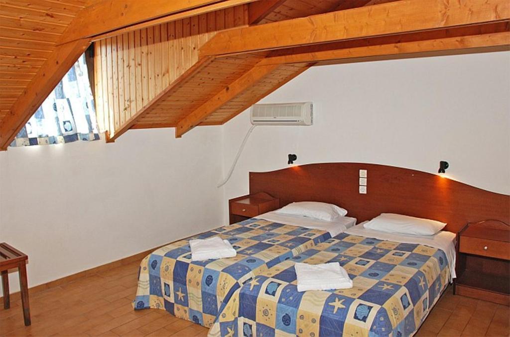 Red Rose Garden Apartment Tsilivi  Room photo