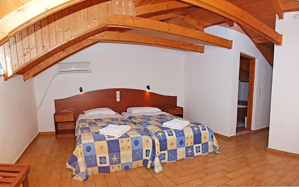 Red Rose Garden Apartment Tsilivi  Room photo